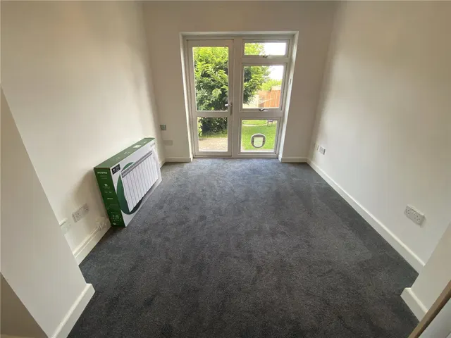 Southbourne Road, Southbourne, BH6, photo 3