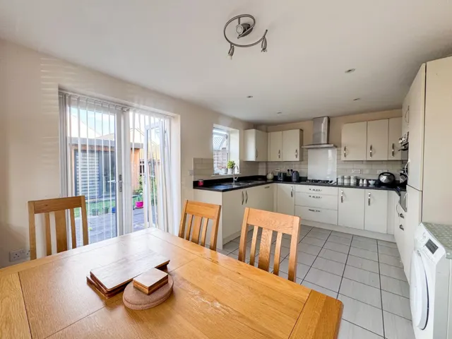 Oak Leaze, Patchway, BS34, photo 2