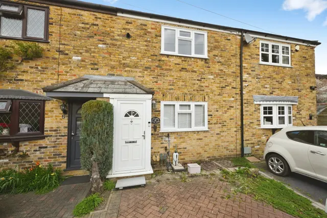 New Row, Sheering, BISHOP'S STORTFORD, photo 1