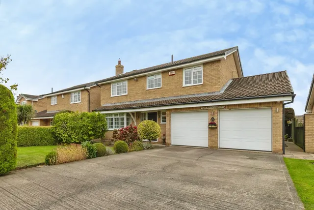 Troutsdale Close, Yarm, TS15, photo 1
