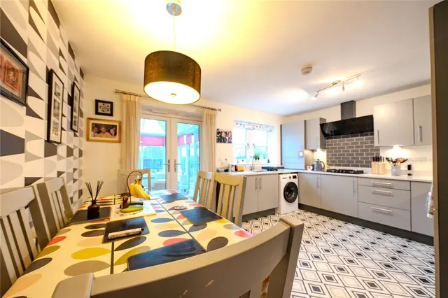 The Oval, Farsley, LS28, photo 3