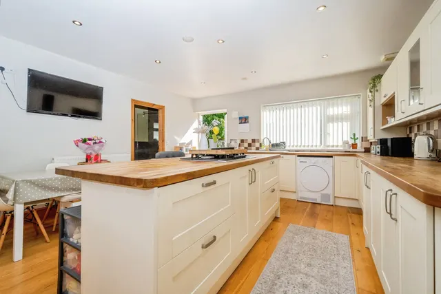 Poole Park Road, Plymouth, PL5, photo 2