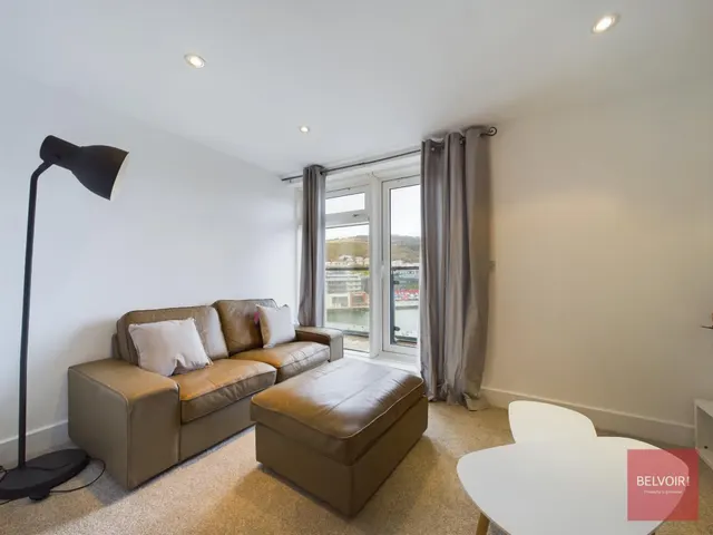 Kings Road, Swansea, SA1, photo 2