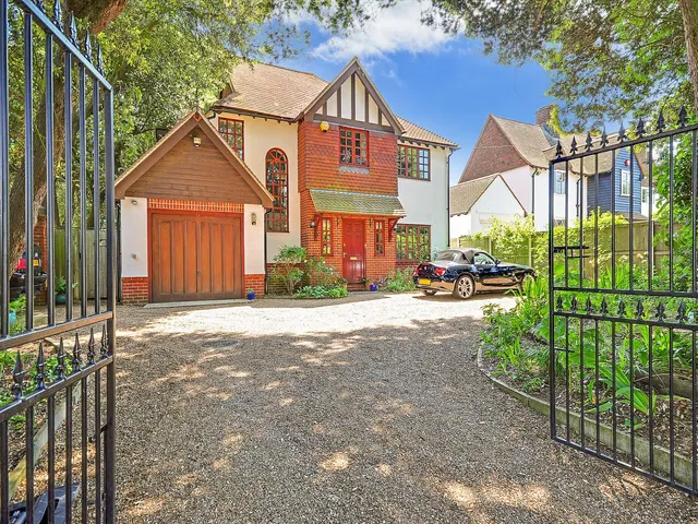Fitzroy Avenue, Broadstairs, CT10, photo 1