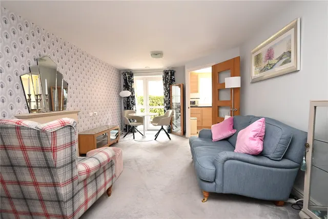 Photo 2 — Emma Court, Southern Road, Basingstoke, RG21