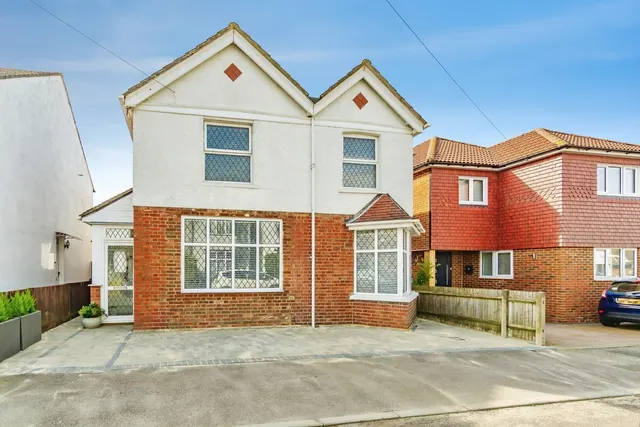 Addison Road, Caterham, Surrey, CR3, photo 1