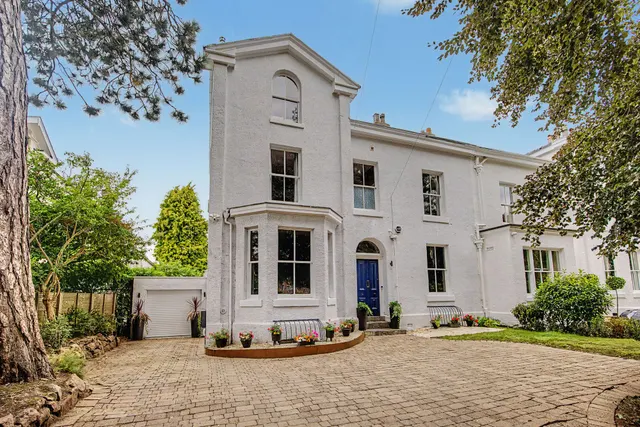 The Firs, Altrincham, photo 1