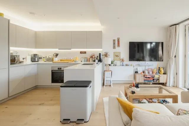Goswell Road, London, EC1V, photo 1