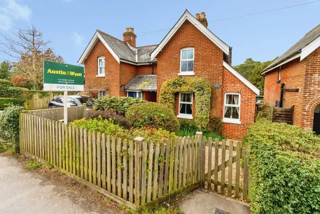 Southampton Road, Lyndhurst, SO43, photo 1