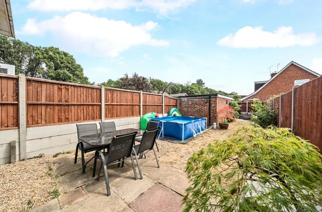 Cumberland Avenue, Guildford, GU2, photo 3