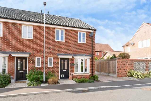 Kestrel Drive, Holt, NR25, photo 1