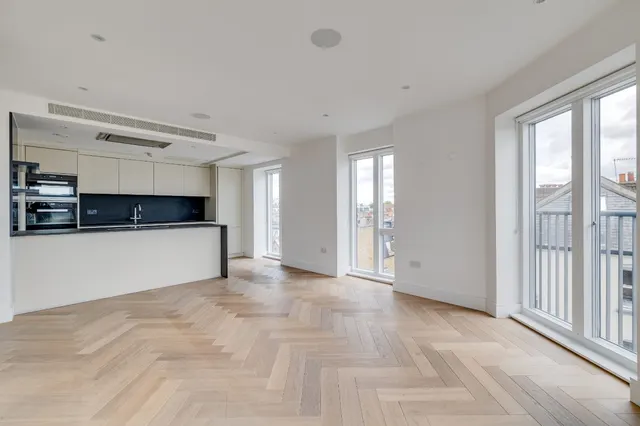 New Kings Road, London, SW6, photo 1