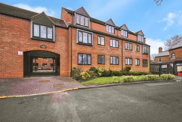 The Green, Kings Norton, B38, photo 1