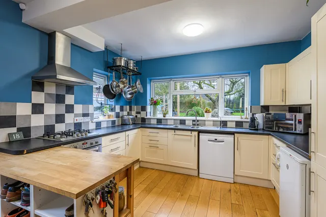 Beaumaris Road, Newport, photo 3