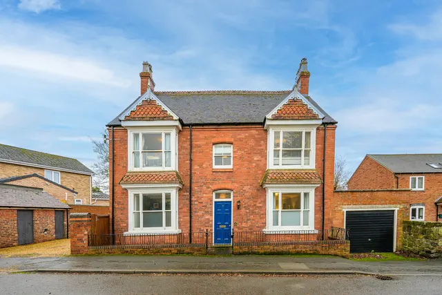 Beaumaris Road, Newport, photo 1