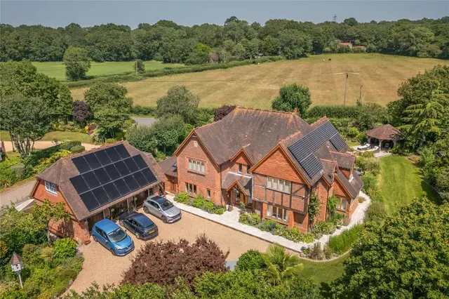 Westfield Drive, Swanmore, Southampton, Hampshire, SO32 2WA, photo 1