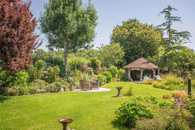 Photo 2 — Westfield Drive, Swanmore, Southampton, Hampshire, SO32 2WA