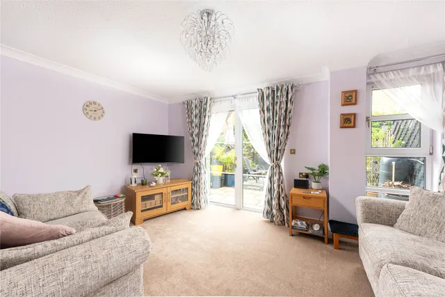 Freemans Gardens, Olney, MK46, photo 3
