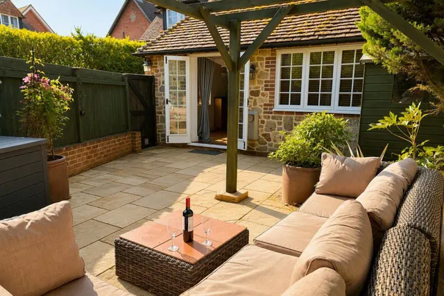 Queens Street, Stedham, GU29, photo 2