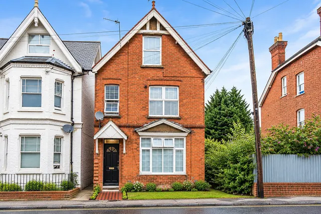 York Road, Guildford, GU1, photo 1