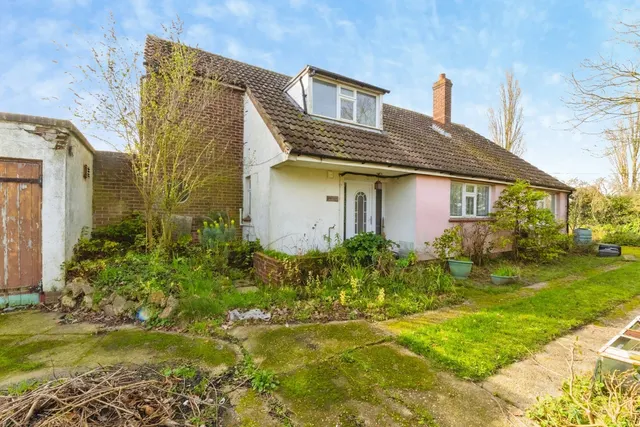 Coach Road, Alresford, CO7, photo 1