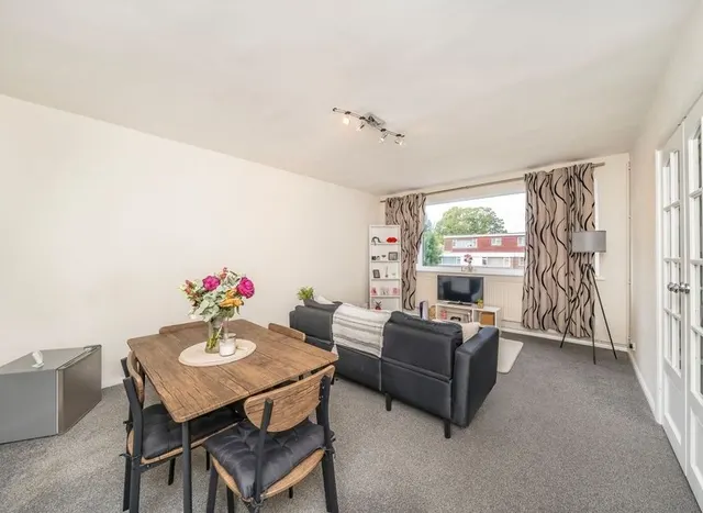 Photo 2 — Deer Park Close, Kingston Upon Thames, KT2