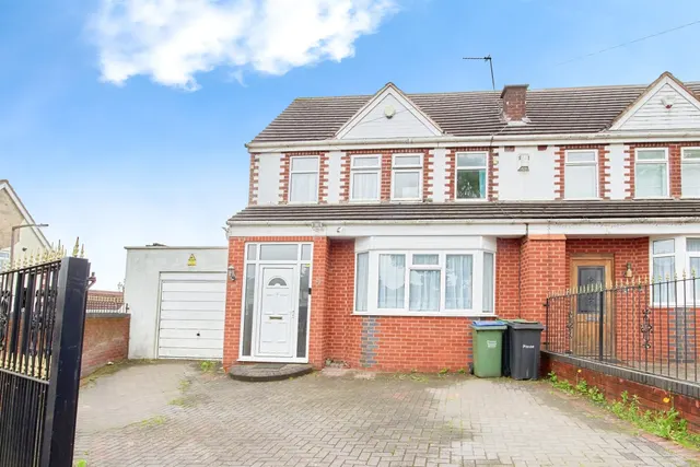 Perry Hill Road, Oldbury, photo 1