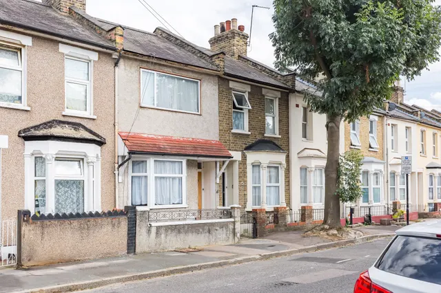 41 Tavistock Road, London, photo 1