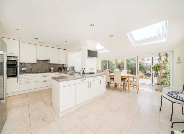 Photo 3 — Southlands Drive, Wimbledon, SW19