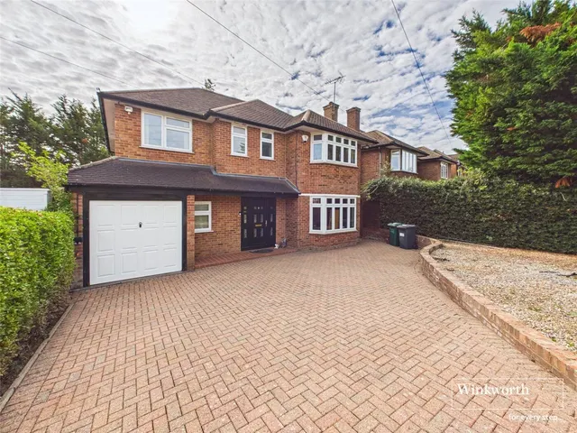 Wolmer Gardens, Edgware, HA8, photo 1