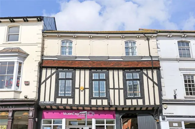 Photo 3 — Caxton Yard, Farnham, Surrey, GU9 7GD