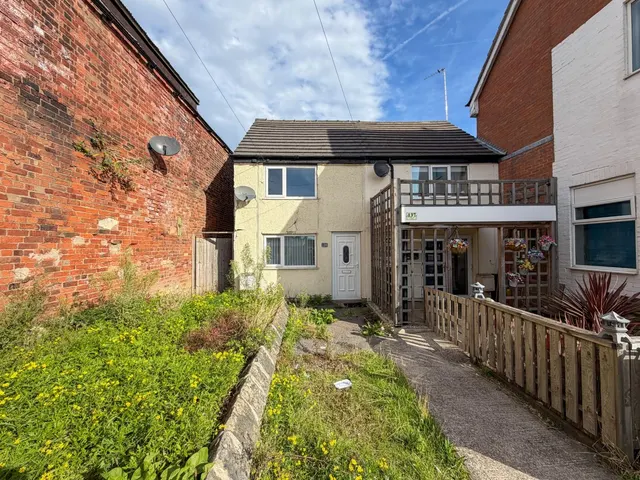 Eastgate, Worksop, S80, photo 1