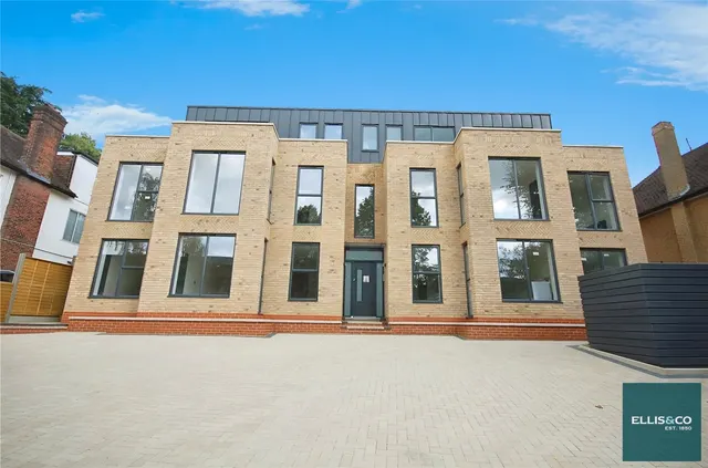 Woodside Grange Road, Woodside Park, N12, photo 1
