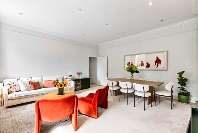 Photo 2 — Hamilton Terrace, St John's Wood, London, NW8 9RE