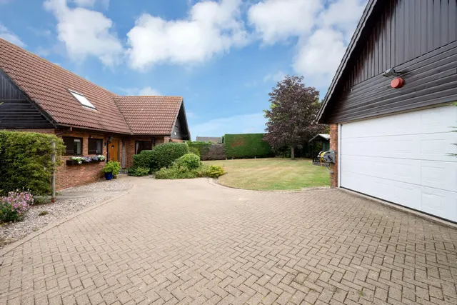 Church Lane, Long Clawson, LE14, photo 2