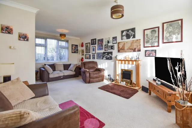 Lune Close, Whitefield, M45, photo 2