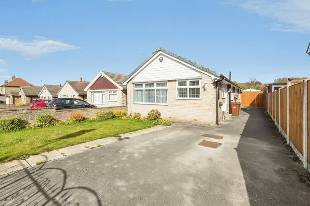 Monkhill Lane, Pontefract, photo 1