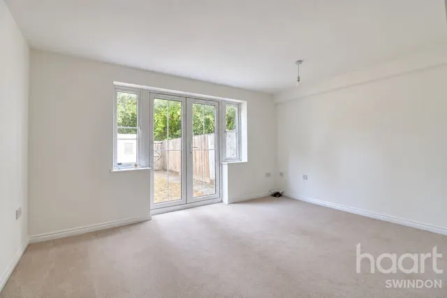 Winton Road, Swindon, SN3, photo 3