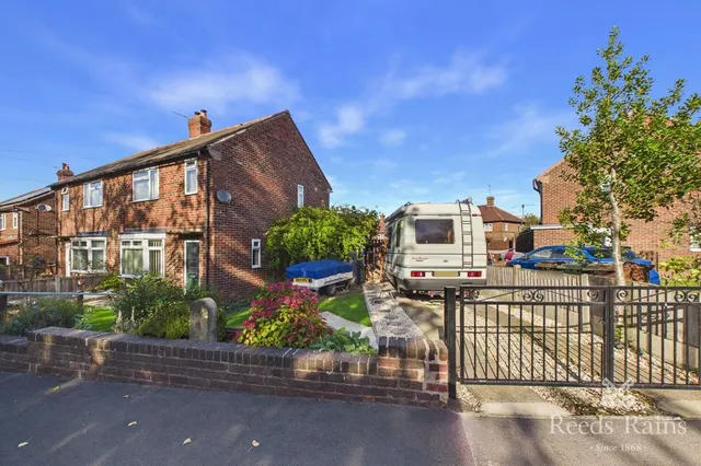 Lumley Avenue, Castleford, WF10, photo 1