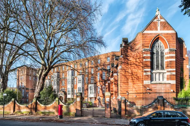 St Gabriels Manor, Camberwell, SE5, photo 2