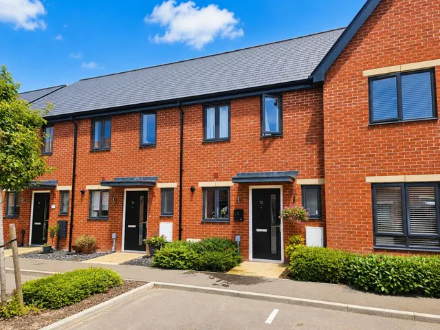 Blunden Drive, Folkestone, CT20, photo 1
