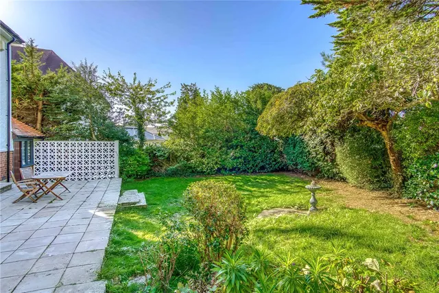 Canford Cliffs Road, Lower Parkstone, Poole, Dorset, BH13, photo 1