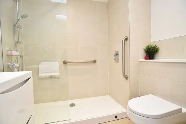 The Adelphi Cold Bath Road, Harrogate, HG2, photo 3