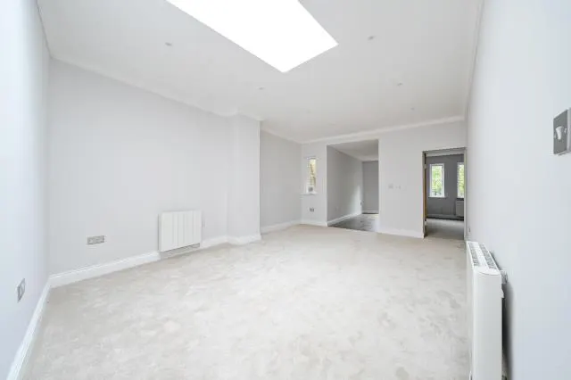 Bartholomew Street, Newbury, RG14, photo 3