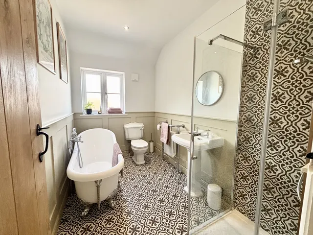 Photo 3 — Leicester Road, Sharnford, Hinckley, LE10 3PR