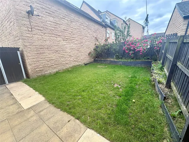 Photo 2 — Norfolk Avenue, Huddersfield, West Yorkshire, HD2