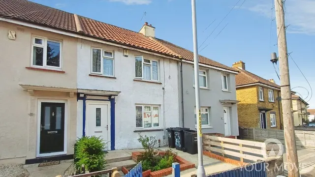 Poplar Avenue, Gravesend, DA12, photo 1