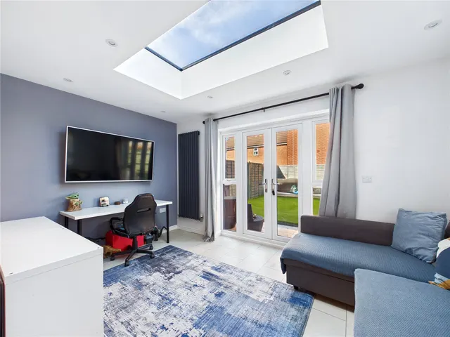 Walton Hall Drive, Felixstowe, IP11, photo 3
