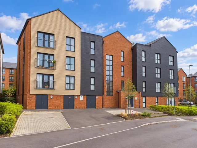 Hobbs Way, Gloucester, GL2, photo 1