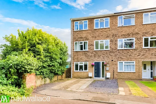 Burn Side, Hoddesdon, EN11, photo 1